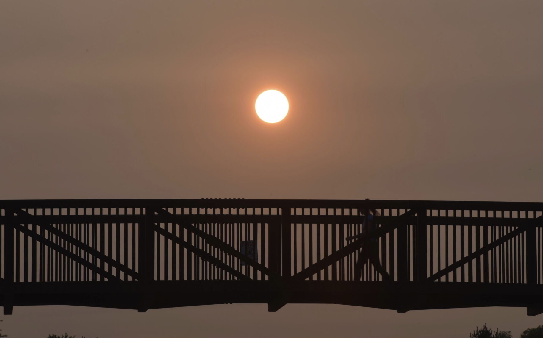 Western Wildfires Smoke Stretches East
